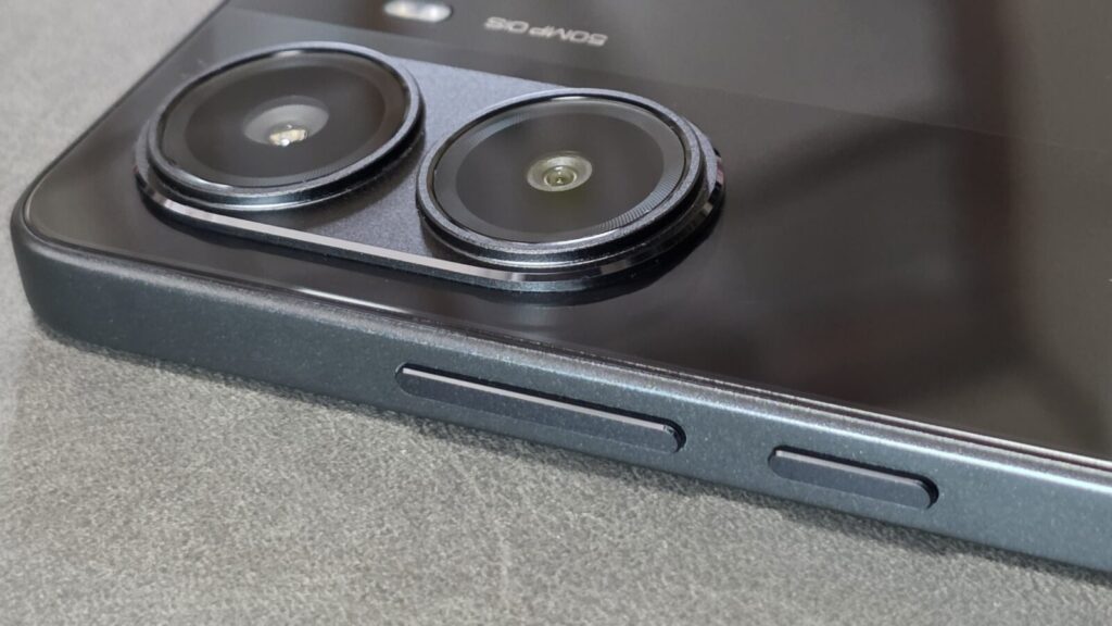 POCO X7 Pro 側面