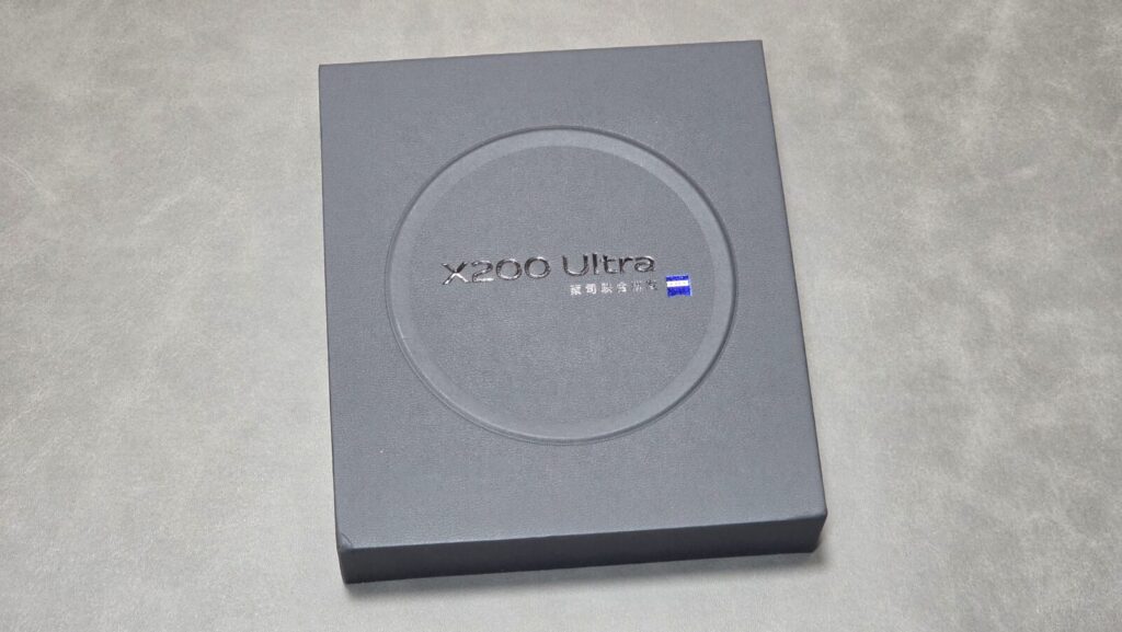 vivo X200 Ultra パッケージ