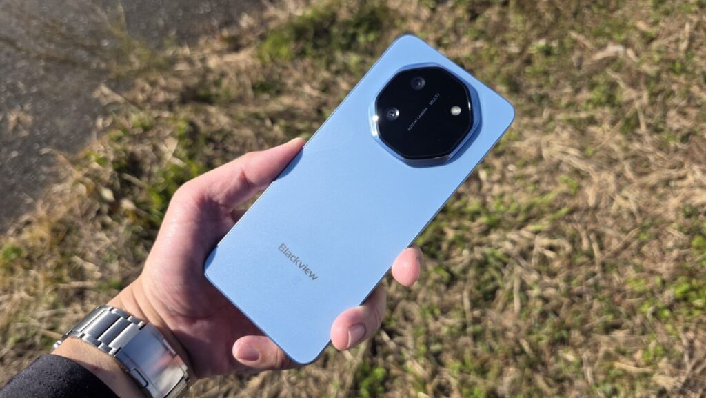 Blackview SHARK 6 サイズ